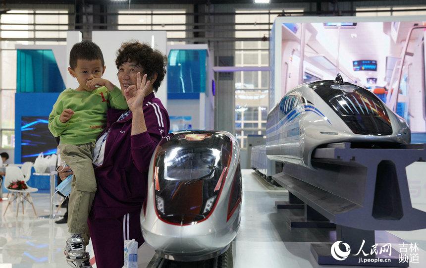 ��ʮ�����Ї����|�������[���ڼ����L���_Ļ������W����z