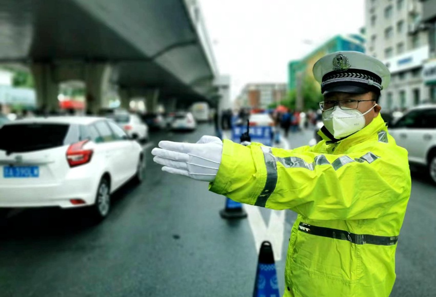 ����ʡ�����Tȫ�����ø߿����Ϲ��������L���оG�@�^ί���������D��