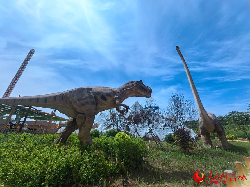 延吉恐龍王國開園。人民網 馬俊華攝