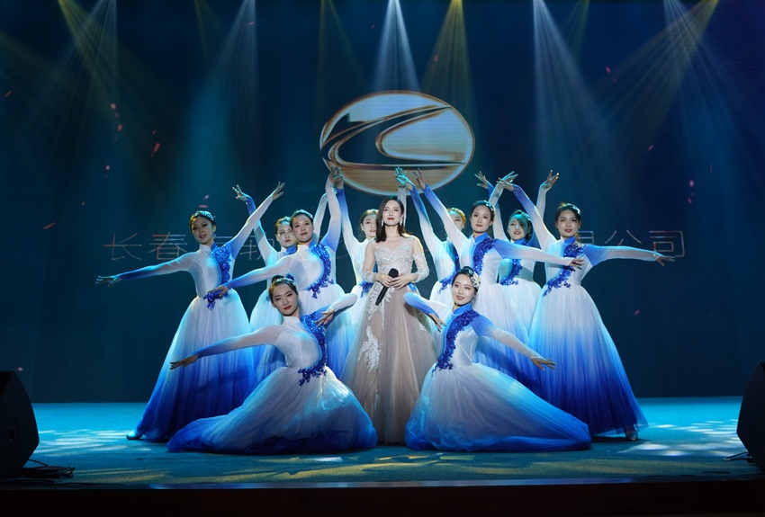 《第六屆長春市職工歌手大賽》。李楠 攝