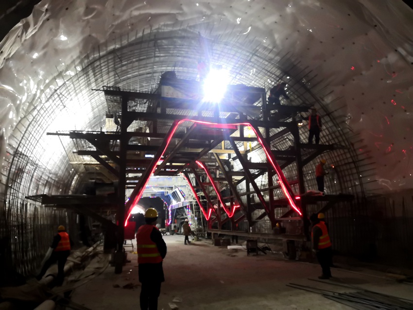 煙長高速公路建設緊張施工中。吉高集團供圖