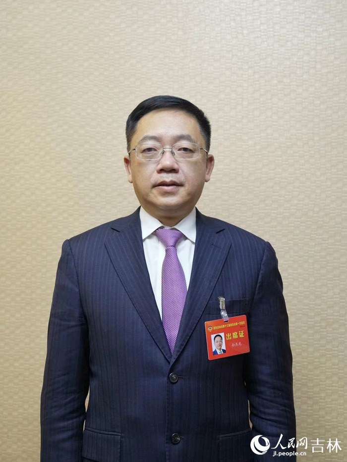 吉林省政協委員、吉林財經大學黨委書記孫杰光。人民網李洋 攝