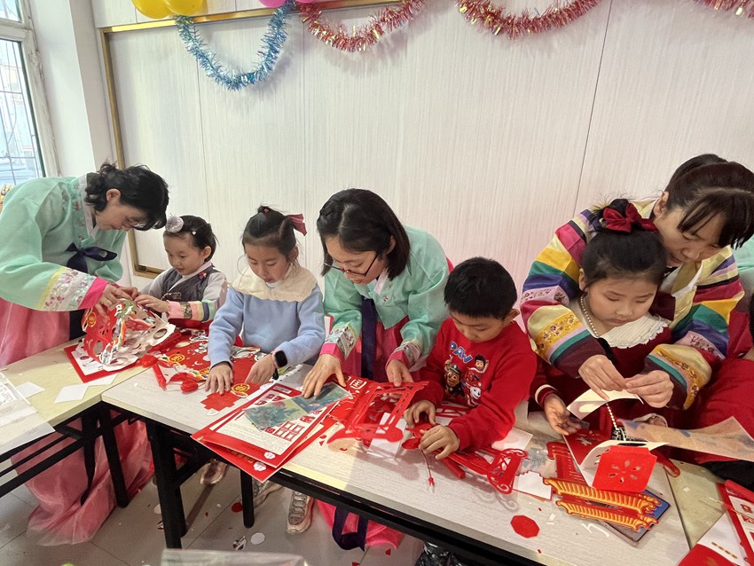 小朋友制作燈籠比賽