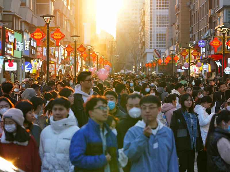 長春桂林路商業街區。人民網 李洋攝