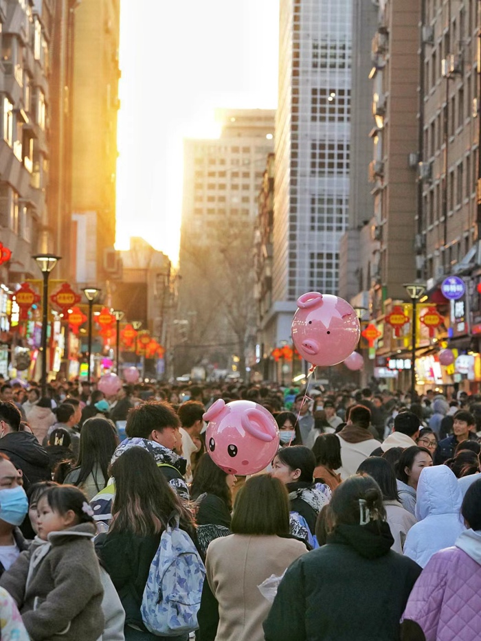 長春桂林路商業街區。人民網 李洋攝