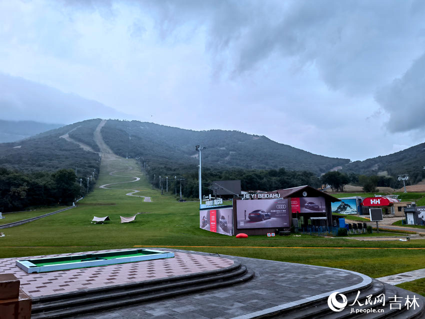 吉林北大湖滑雪度假區(qū)一景。人民網(wǎng)記者 馬俊華攝