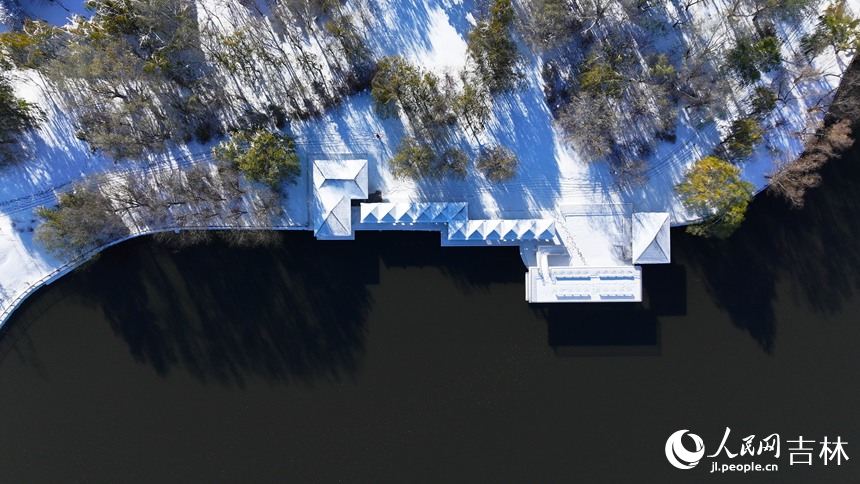 雪后長春，美景如畫。人民網記者 李成偉攝