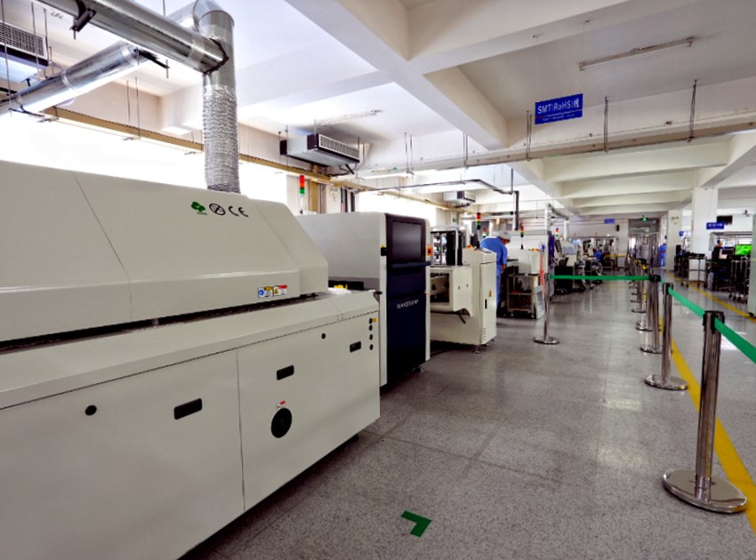 長春禹衡光學(xué)有限公司車間