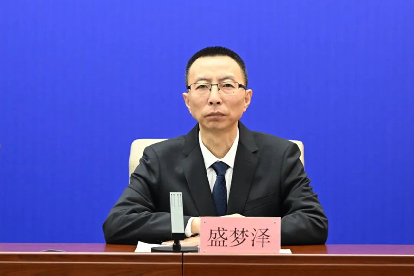 長(zhǎng)春市工信局副局長(zhǎng)盛夢(mèng)澤