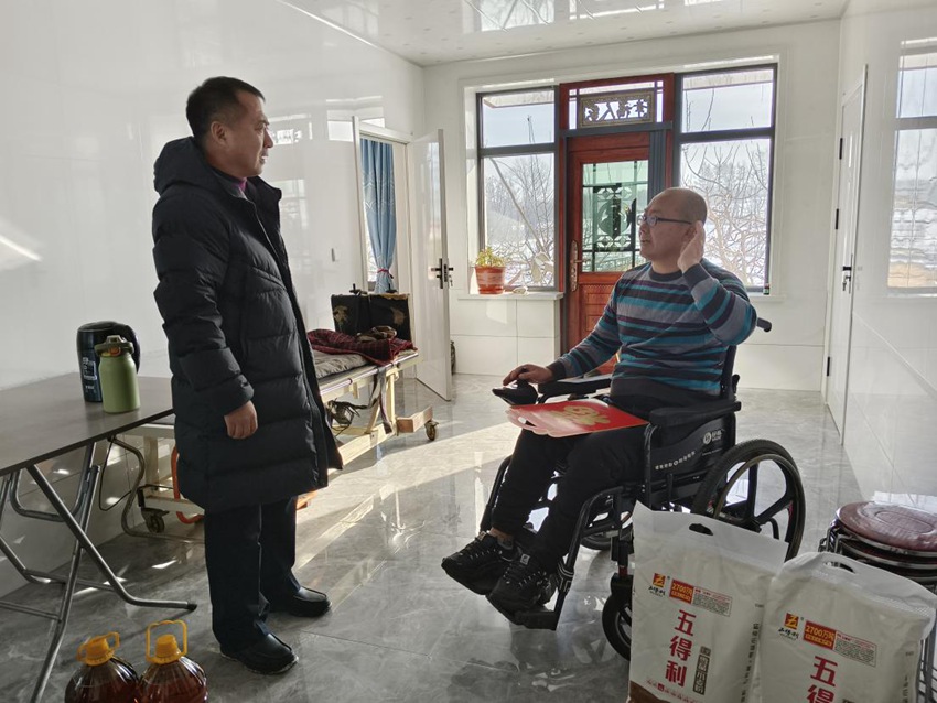 磐石市退役軍人事務局人員看望慰問老兵