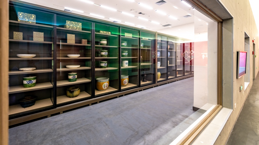 偽滿皇宮博物院可視化文物庫房。(偽滿皇宮博物院供圖)