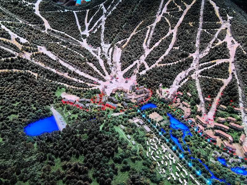 北大湖滑雪度假區規劃沙盤。人民網記者 李洋攝