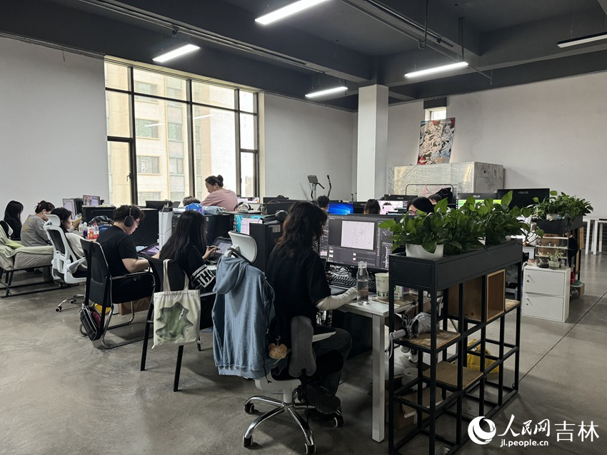 園區辦公環境。人民網記者 李思玥攝