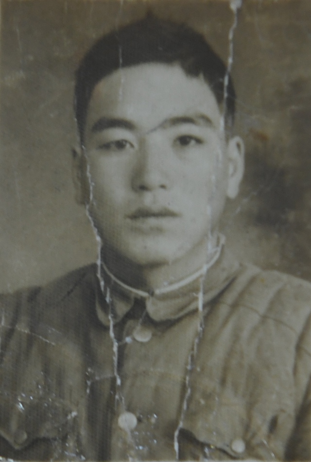 初入部隊(duì)時(shí)的田慶林。