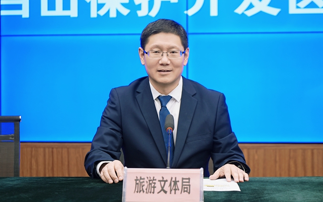 長白山管委會(huì)旅游文體局局長耿德勇。