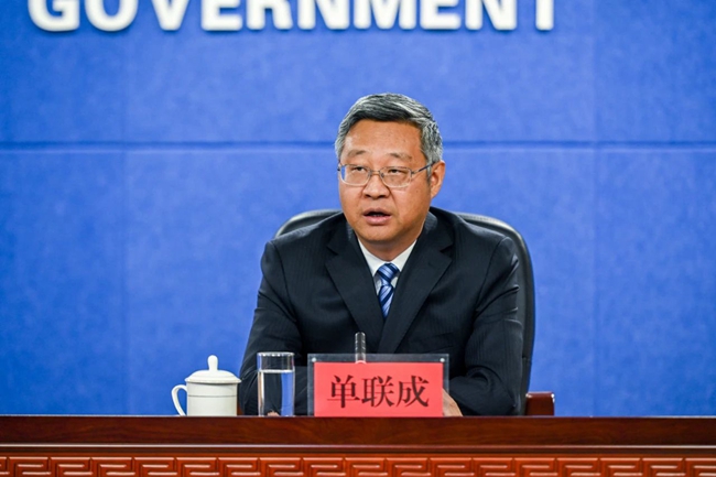 吉林省教育廳副廳長單聯成。