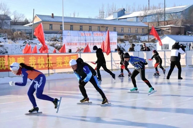 場(chǎng)地冰上運(yùn)動(dòng)精彩瞬間(資料圖片)。