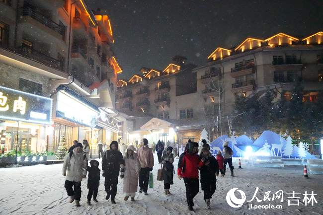 長白山雪街。人民網記者 李洋攝