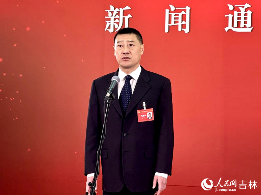 吉林省工業和信息化廳黨組書記、廳長宋剛。人民網記者 李思玥攝