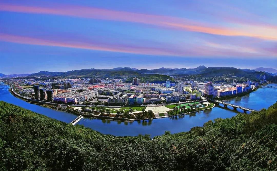 俯瞰通化市。圖片來(lái)源:通化市人民政府網(wǎng)站