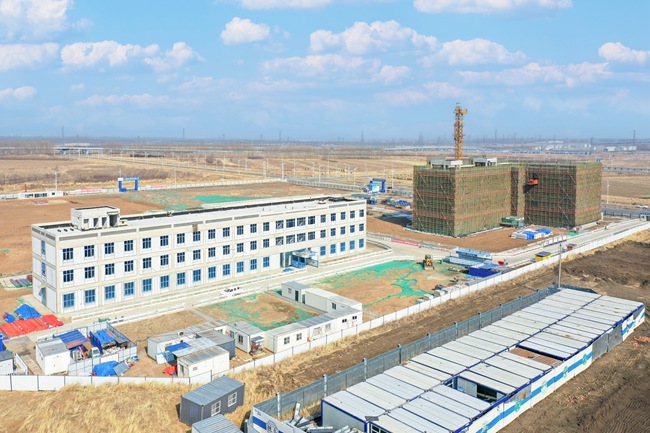 長春新區(qū)生物降解材料助劑產(chǎn)業(yè)園項目建設(shè)現(xiàn)場。