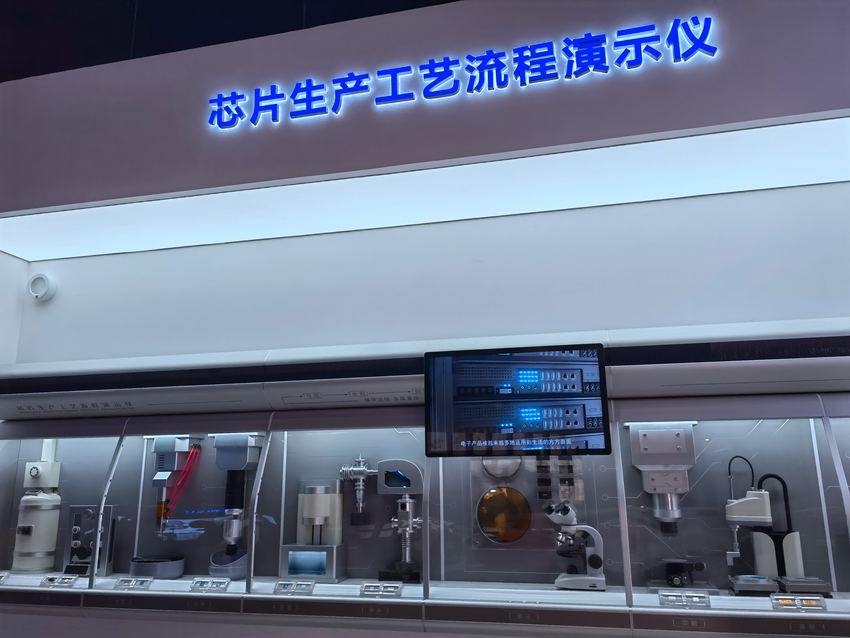 東方爍龍研學營地部分項目展示。