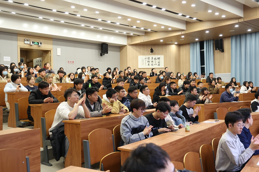 一汽企業宣講。