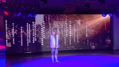 行進(jìn)中國(guó)｜從檔案到血脈的精神傳承當(dāng)東北抗聯(lián)第一路軍軍歌響起，當(dāng)“火烤胸前暖，風(fēng)吹背后寒”的細(xì)節(jié)再現(xiàn)，當(dāng)教師與楊靖宇將軍展開(kāi)一場(chǎng)跨越時(shí)空的對(duì)話，一汽鑄造有限公司黨委培訓(xùn)班學(xué)員梁路明握緊了拳頭。