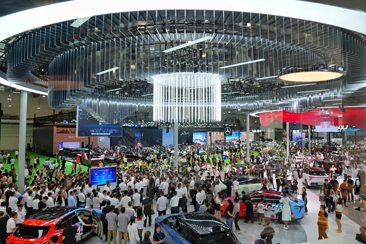 第七屆中國一汽紅旗嘉年華人氣十足。人民網記者 李洋攝