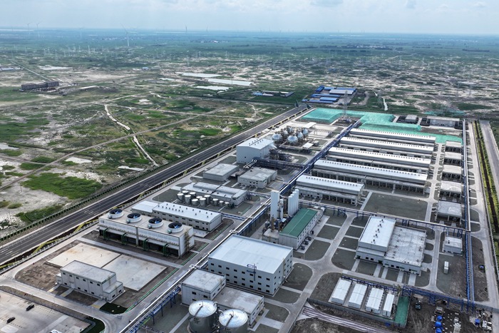 吉林大安風(fēng)光制綠氫合成氨一體化示范項目。人民網(wǎng)記者 李洋攝