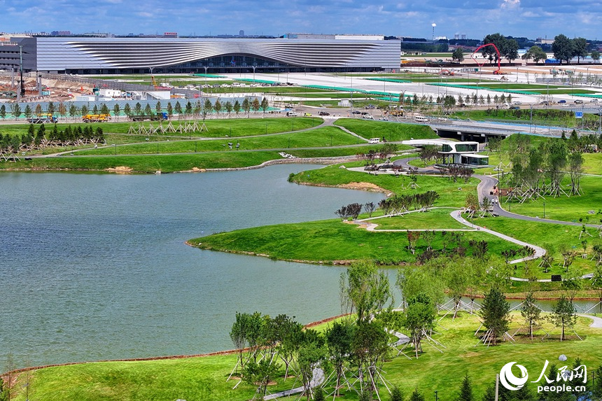 建設中的長春國際航空博覽城。人民網記者 李洋攝