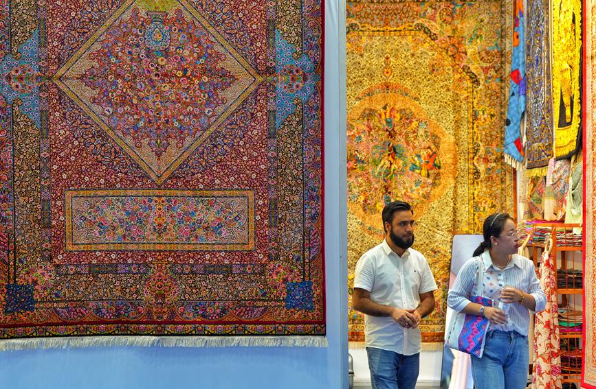 多國(guó)特色商品亮相第十五屆中國(guó)—東北亞博覽會(huì)