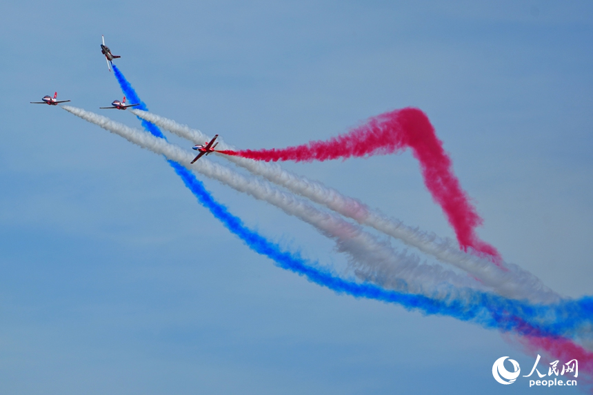 2025年空軍航空開(kāi)放活動(dòng)和長(zhǎng)春航空展開(kāi)幕。人民網(wǎng)記者 李洋攝