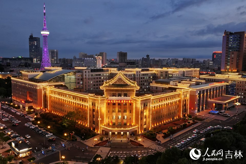 吉林大學(xué)白求恩第一醫(yī)院，偽滿洲國軍事部舊址。人民網(wǎng)記者 李洋攝