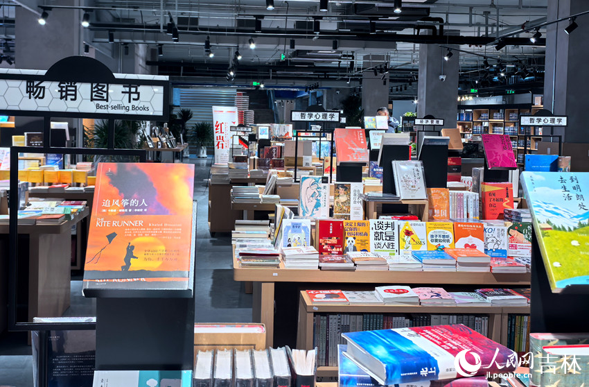 書香滿“春城”。人民網記者 王海躍攝