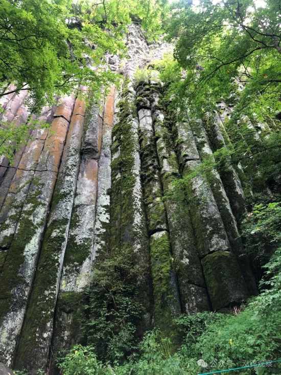 長白山火山石柱。